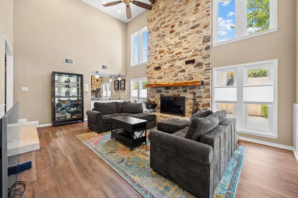 10805 Spicewood Parkway Austin TX 78750