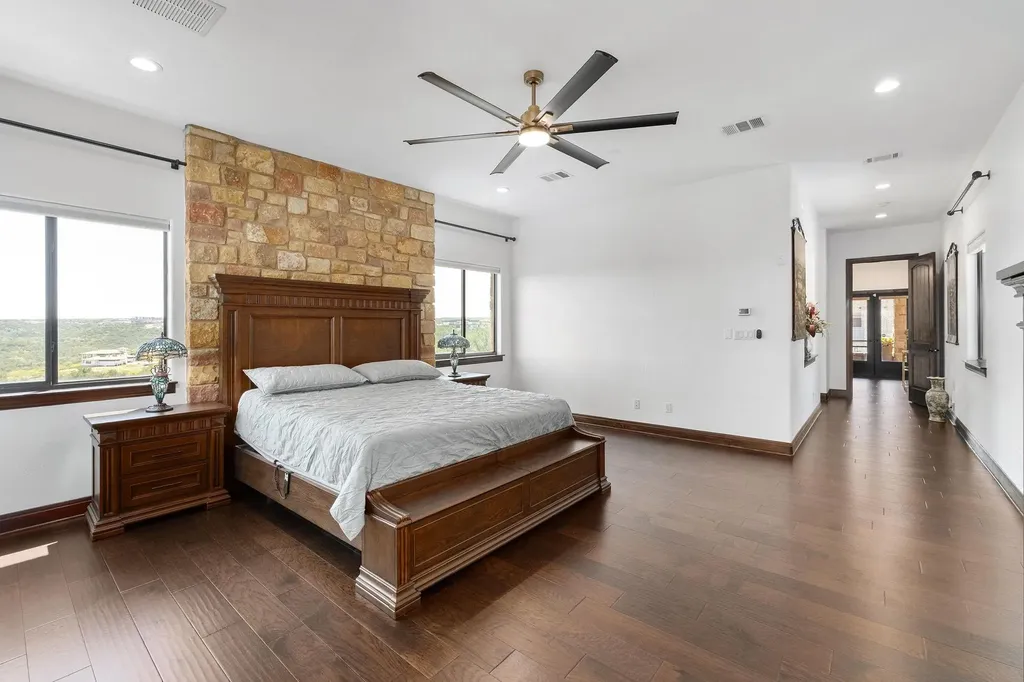 13017 Luna Montana Way S Austin TX 78732