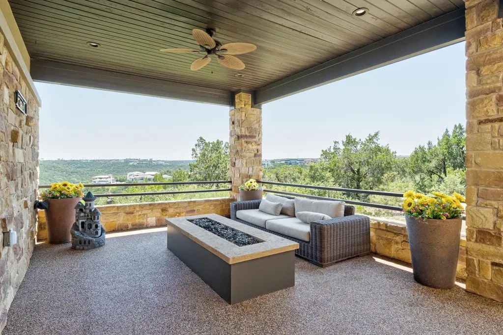 13017 Luna Montana Way S Austin TX 78732