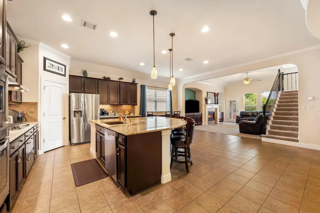 18628 Amberg Place Austin TX 78738