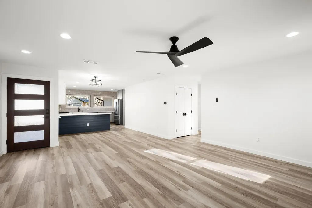 9717 Anderson Village Drive Austin TX 78729