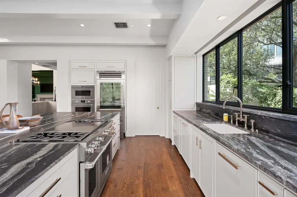4500 River Wood Court Austin TX 78731
