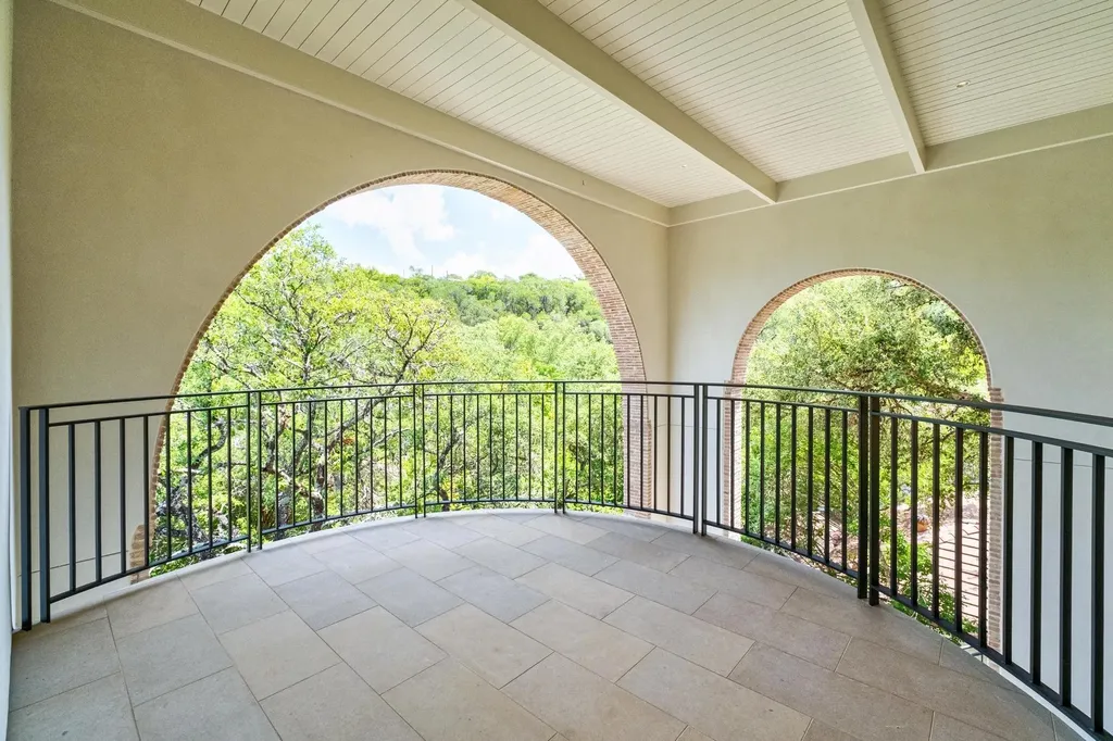 4500 River Wood Court Austin TX 78731