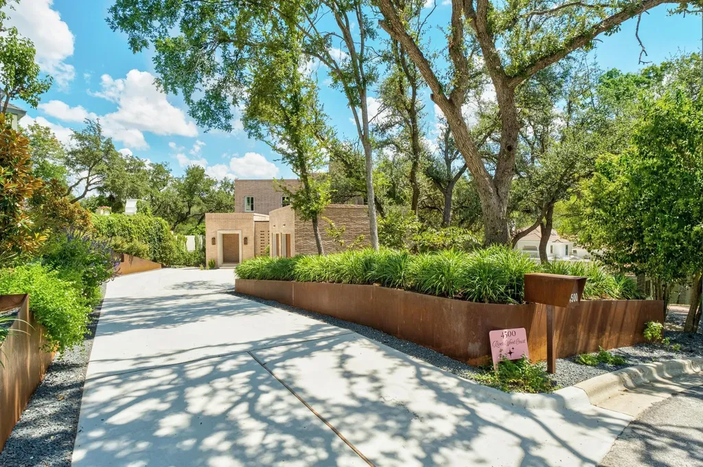 4500 River Wood Court Austin TX 78731