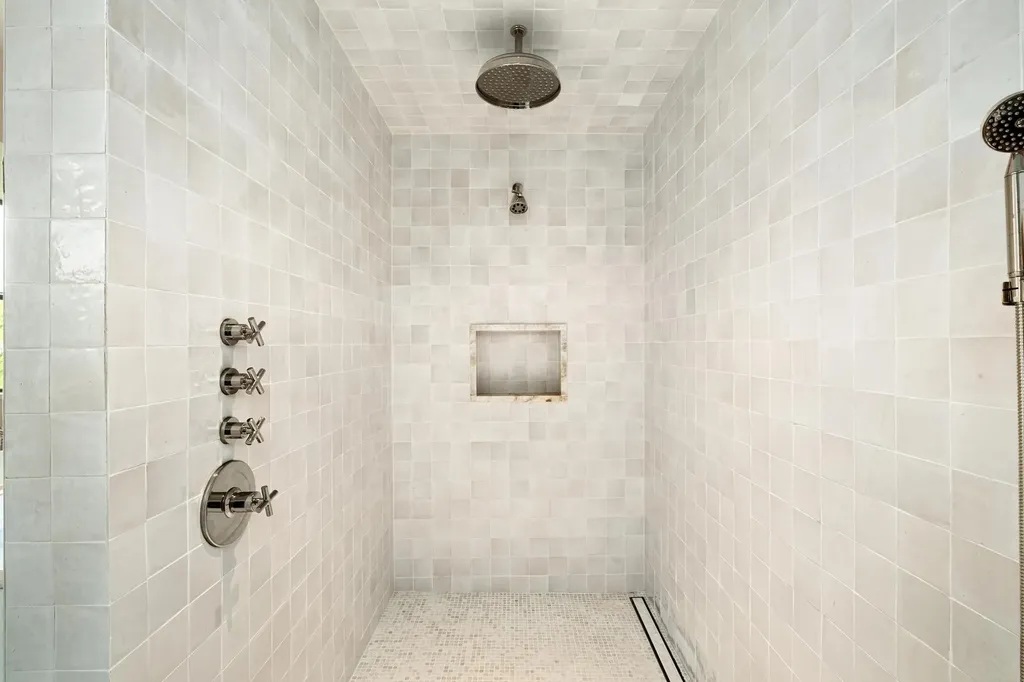 4500 River Wood Court Austin TX 78731