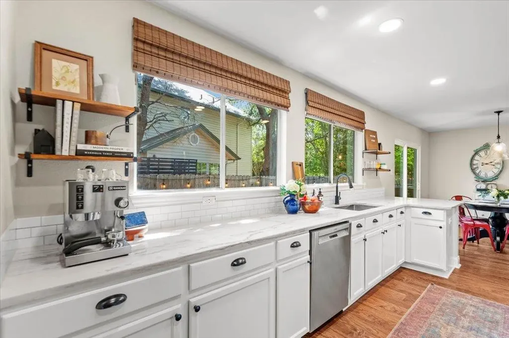 4319 Triboro Trail Austin TX 78749