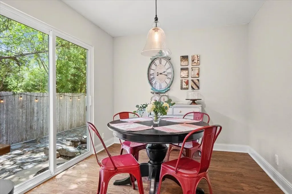 4319 Triboro Trail Austin TX 78749