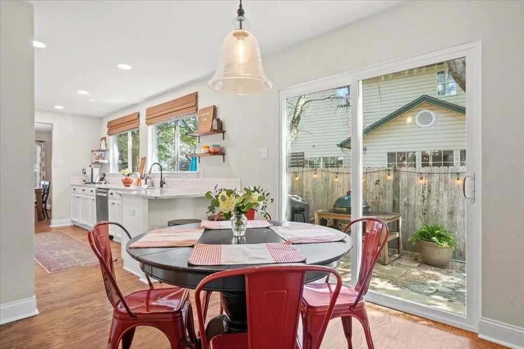 4319 Triboro Trail Austin TX 78749