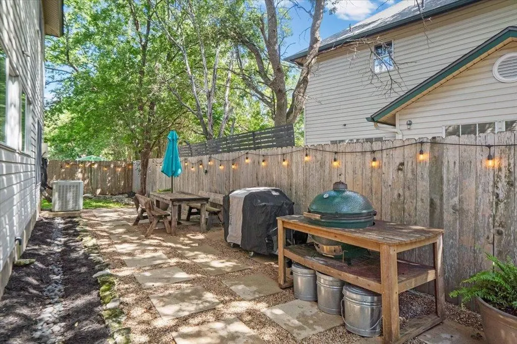 4319 Triboro Trail Austin TX 78749