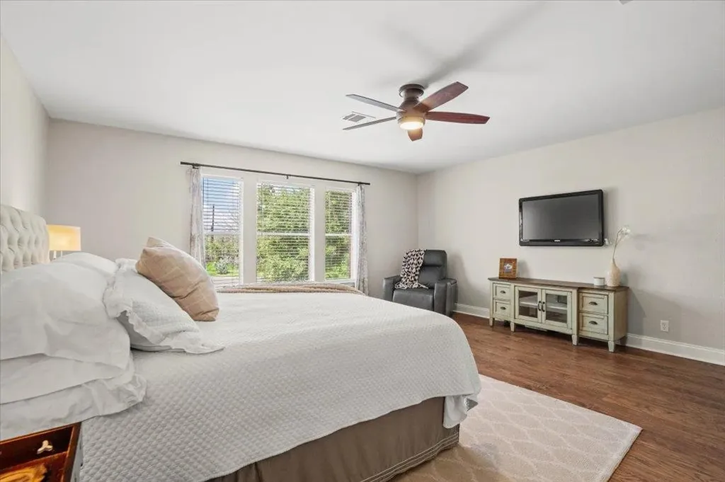 4319 Triboro Trail Austin TX 78749