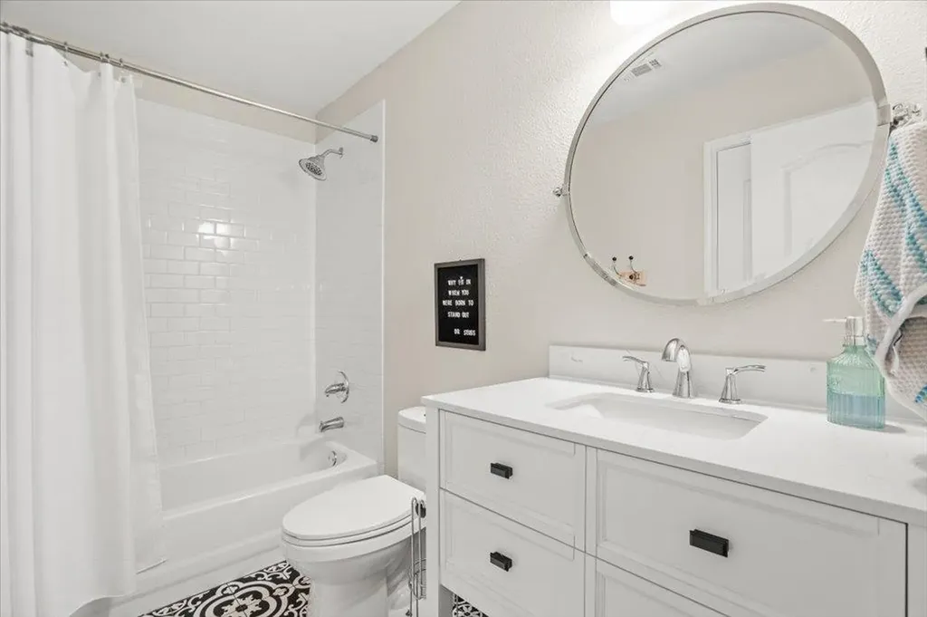 4319 Triboro Trail Austin TX 78749