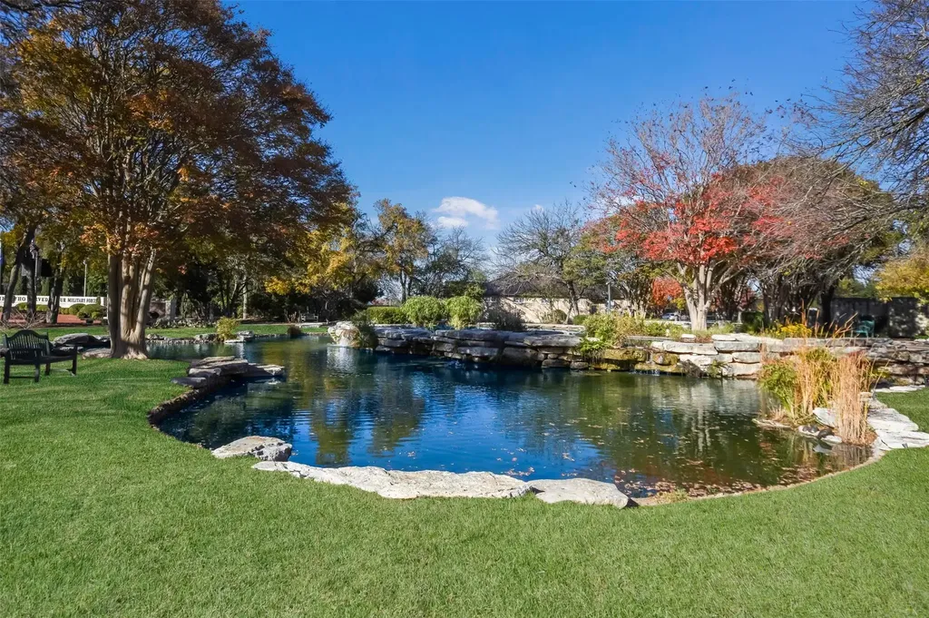321 Cooper Lake Drive Georgetown TX 78633