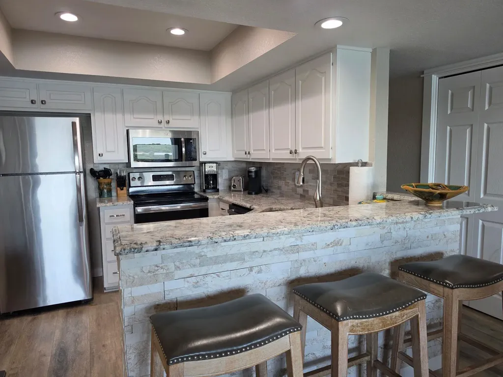 1601 Judy Lynn Drive Spicewood TX 78669