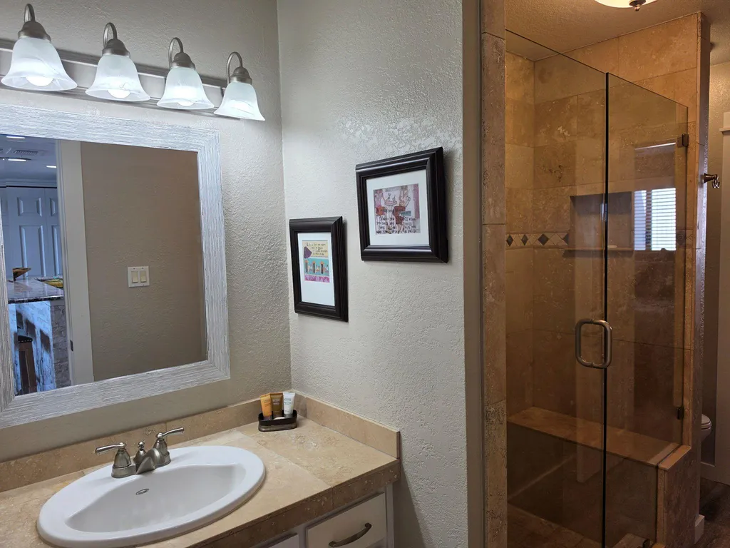 1601 Judy Lynn Drive Spicewood TX 78669