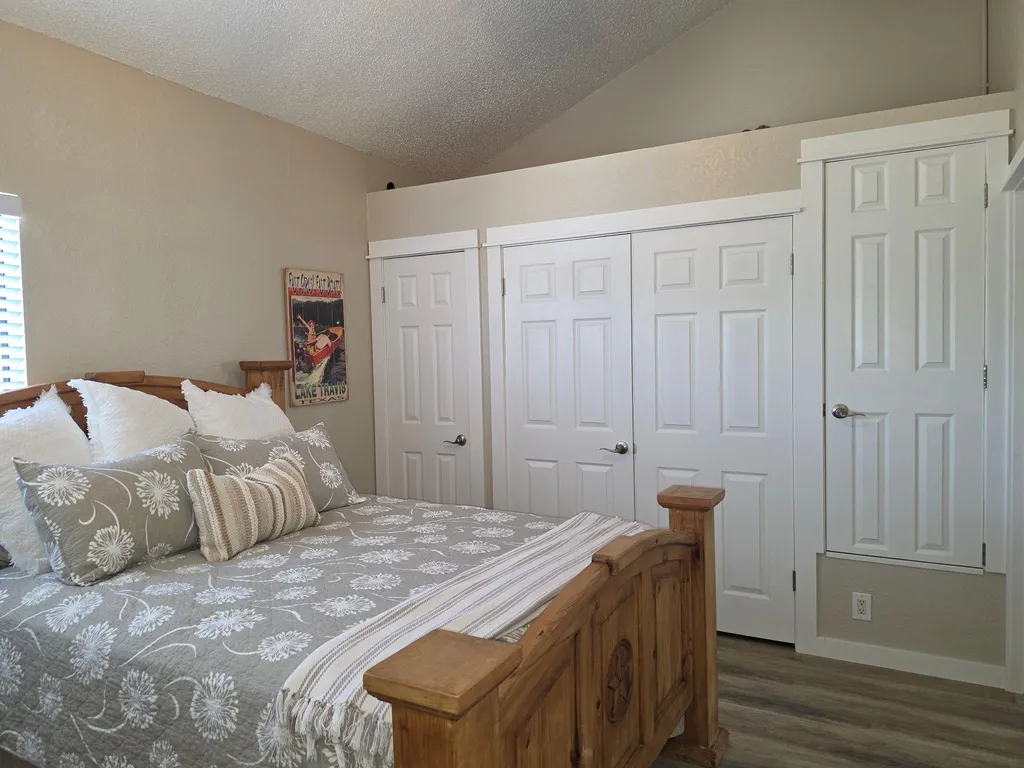 1601 Judy Lynn Drive Spicewood TX 78669