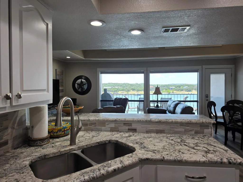 1601 Judy Lynn Drive Spicewood TX 78669