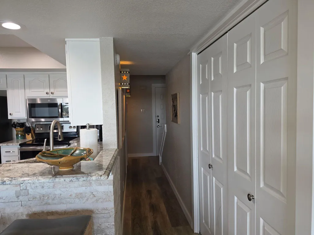1601 Judy Lynn Drive Spicewood TX 78669
