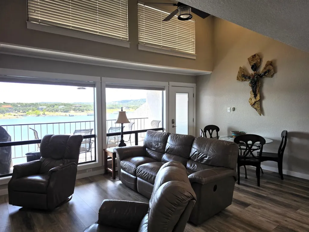1601 Judy Lynn Drive Spicewood TX 78669
