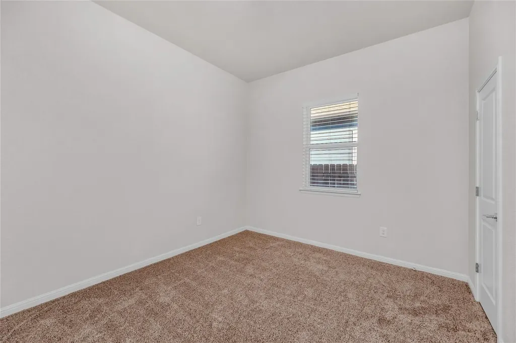 9941 Comely Bend Manor TX 78653
