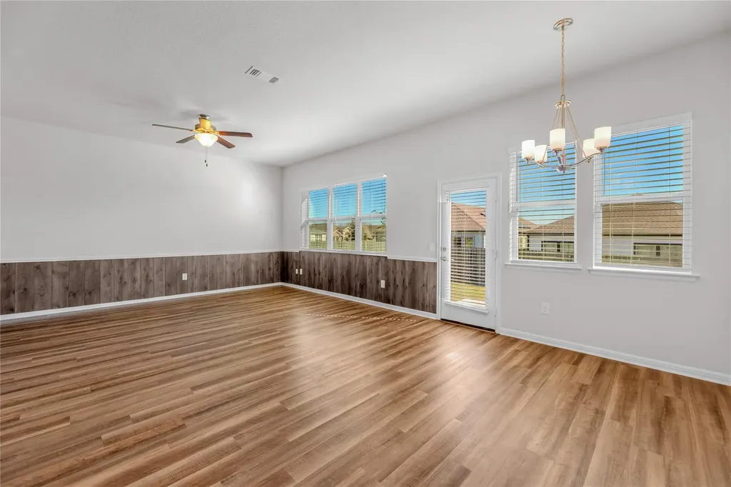 9941 Comely Bend Manor TX 78653