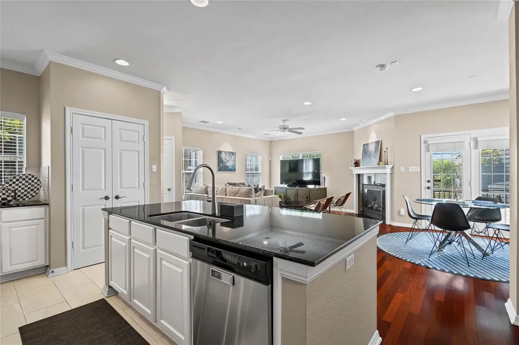411 W St Elmo Road Austin TX 78745