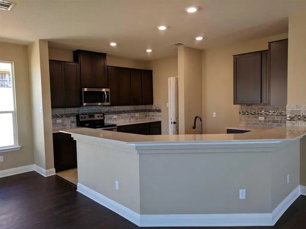 2471 Sunrise Road Round Rock TX 78664