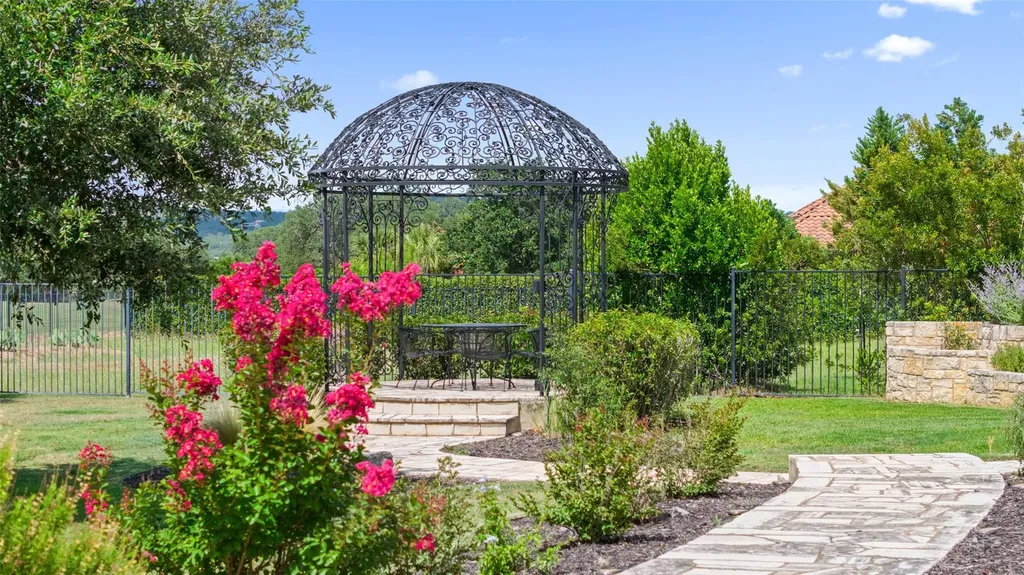 25616 Kahala Sunset Court Spicewood TX 78669