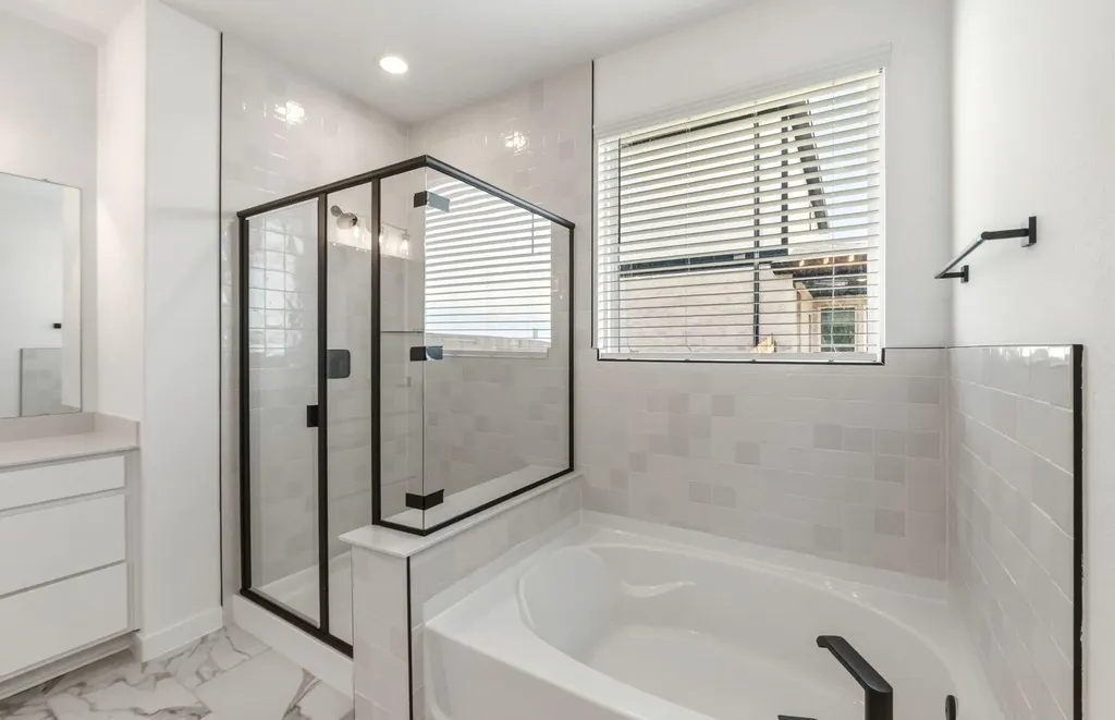 526 Rubber Tree Way Buda TX 78610