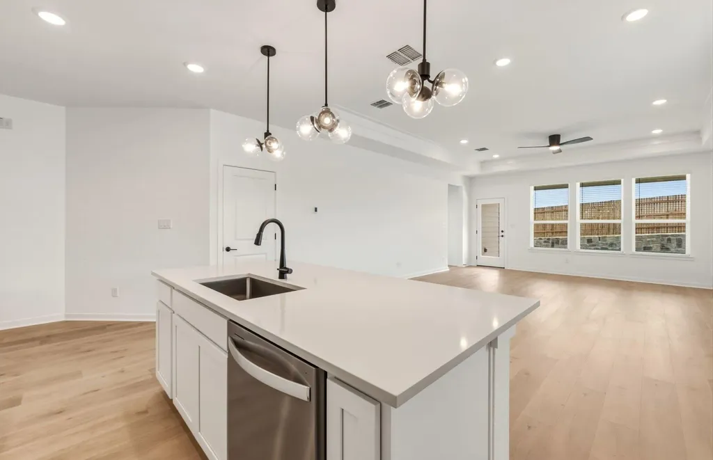 526 Rubber Tree Way Buda TX 78610