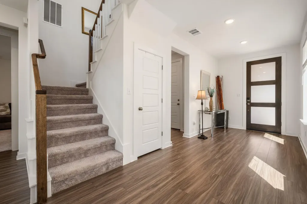 256 Comfort Maple Lane Dripping Springs TX 78620