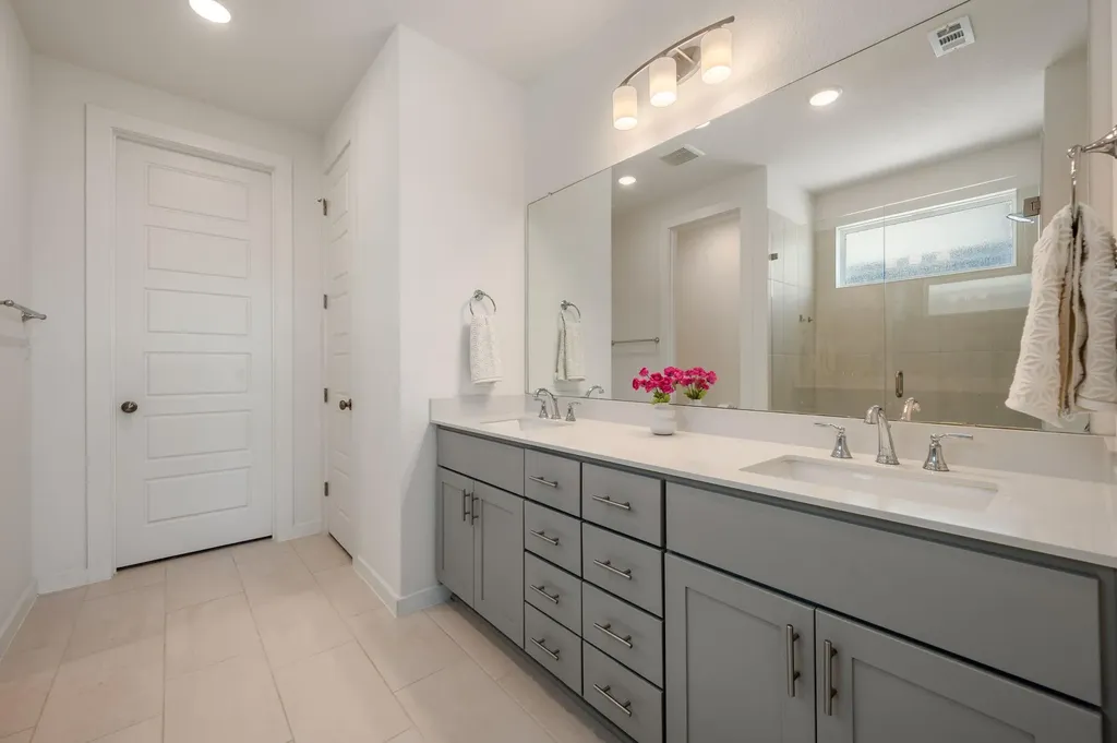 256 Comfort Maple Lane Dripping Springs TX 78620