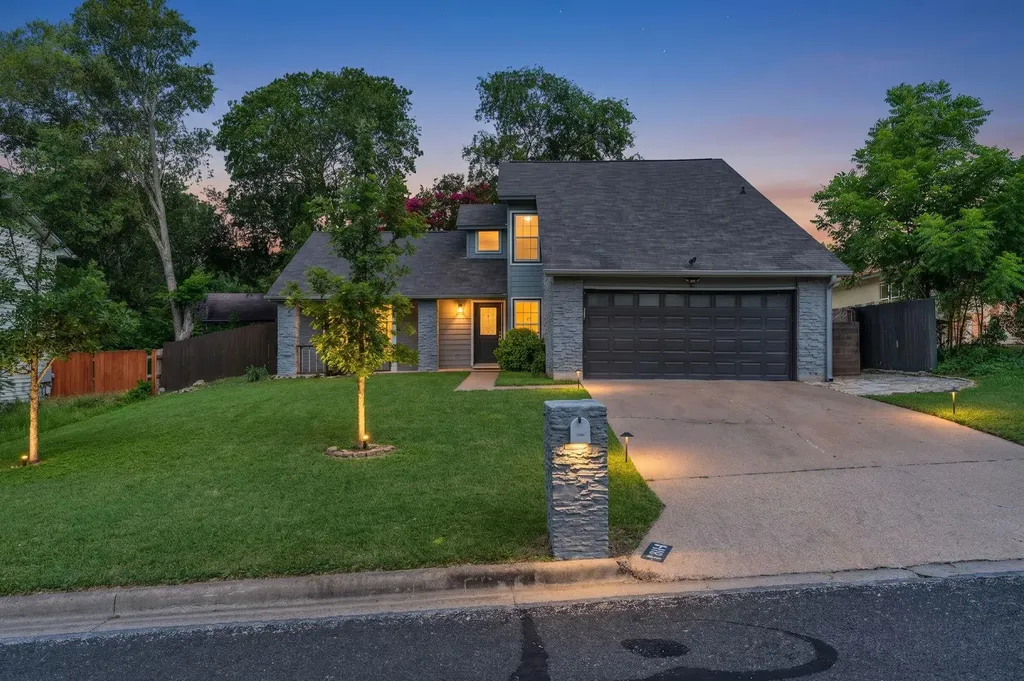 7906 Keneshaw Drive Austin TX 78745