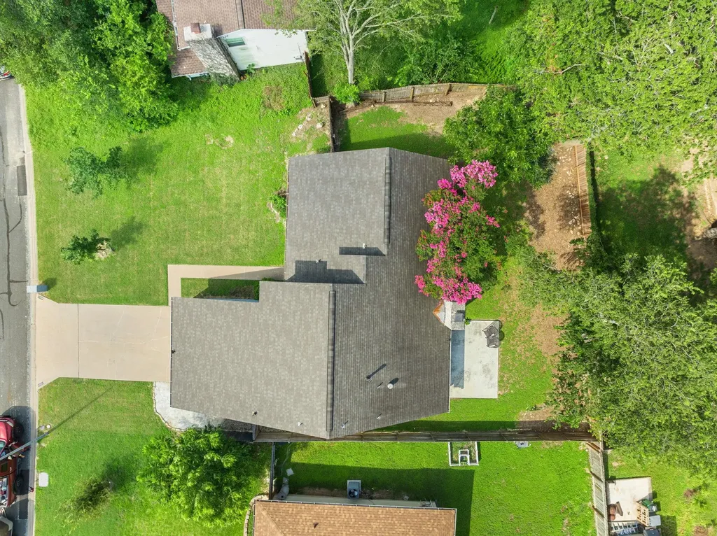 7906 Keneshaw Drive Austin TX 78745