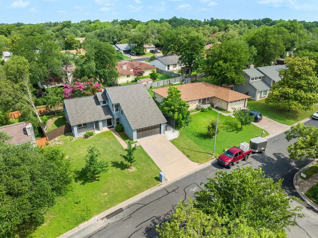 7906 Keneshaw Drive Austin TX 78745