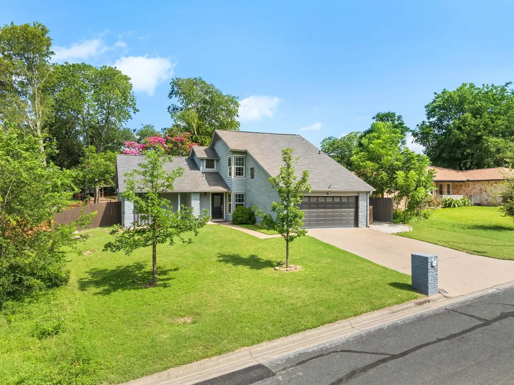 7906 Keneshaw Drive Austin TX 78745