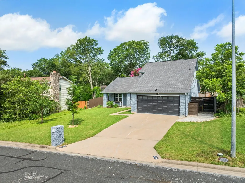 7906 Keneshaw Drive Austin TX 78745