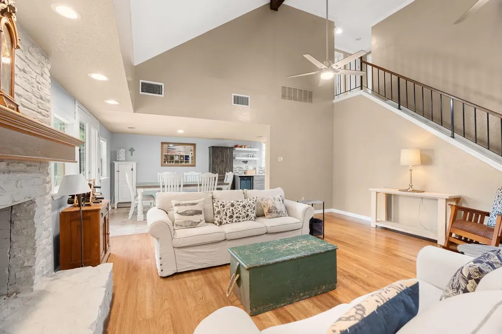 7906 Keneshaw Drive Austin TX 78745