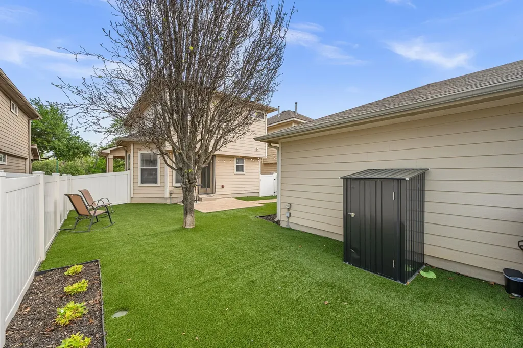 709 N Cascades Avenue Pflugerville TX 78660