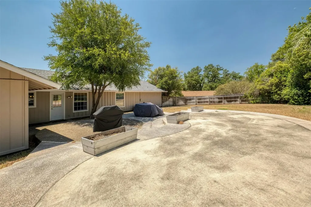 1208 Country Club Road Georgetown TX 78628
