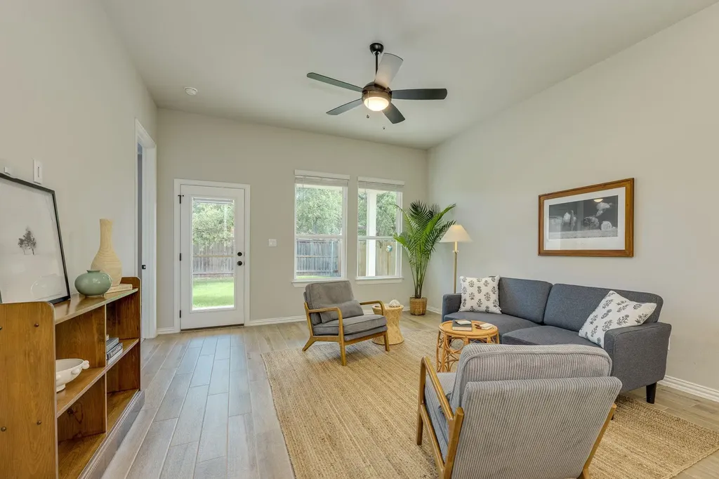 278 Kings Pine Drive Dripping Springs TX 78620