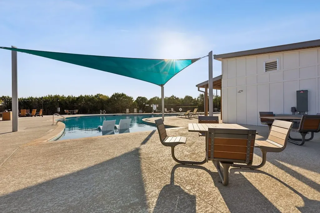 278 Kings Pine Drive Dripping Springs TX 78620