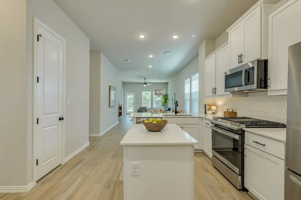 278 Kings Pine Drive Dripping Springs TX 78620