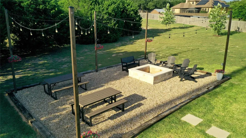 220 Angela Drive Liberty Hill TX 78642