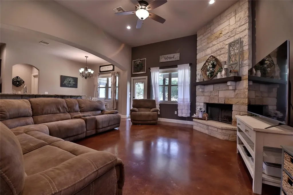 220 Angela Drive Liberty Hill TX 78642