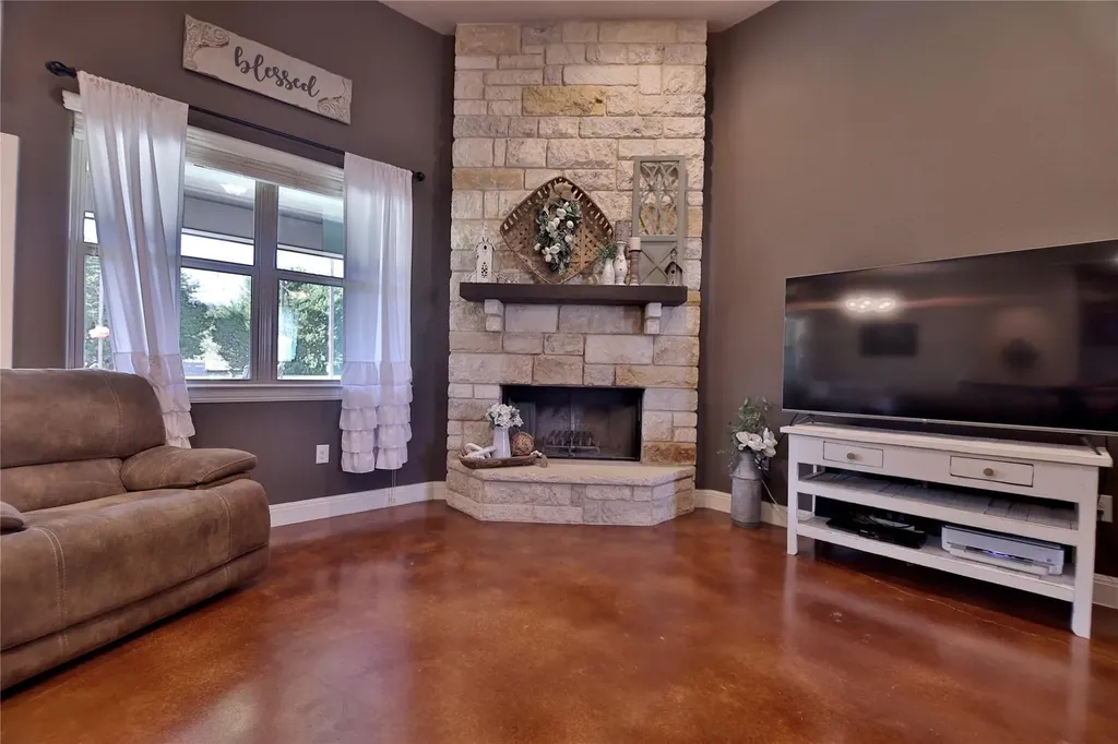 220 Angela Drive Liberty Hill TX 78642