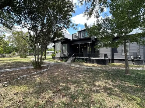 302 N Fm 1660 Highway Hutto TX 78634