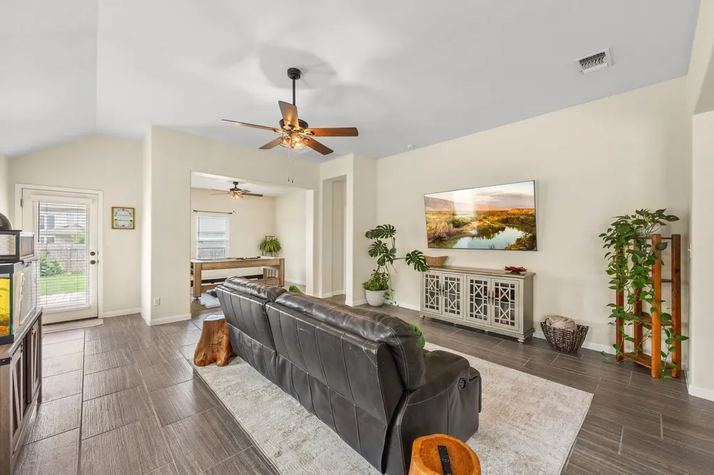 5809 Livorno Cove Round Rock TX 78665