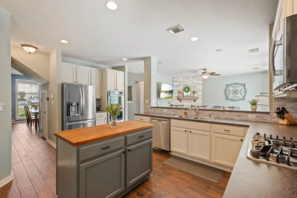 3724 Galena Hills Loop Round Rock TX 78681