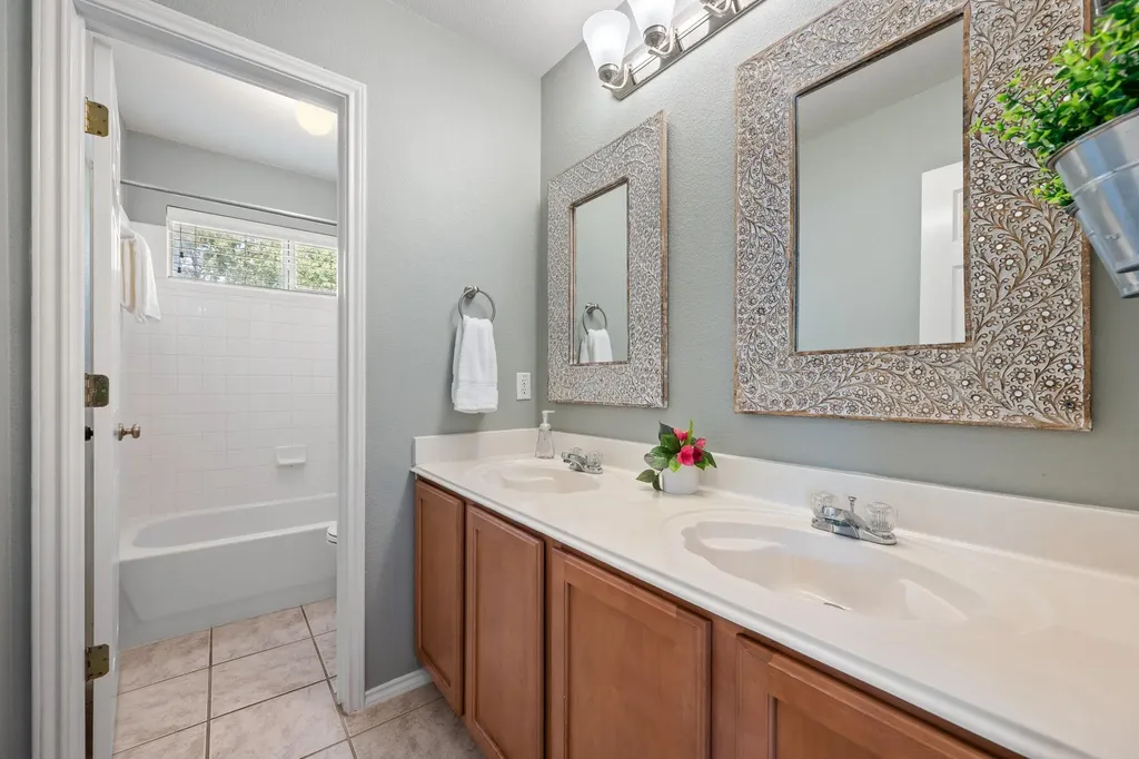 3724 Galena Hills Loop Round Rock TX 78681