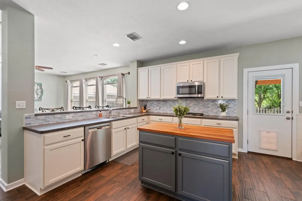 3724 Galena Hills Loop Round Rock TX 78681